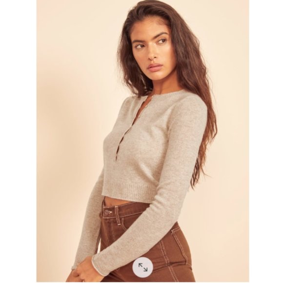 Reformation Gray Cropped Sweater - Picture 1 of 9